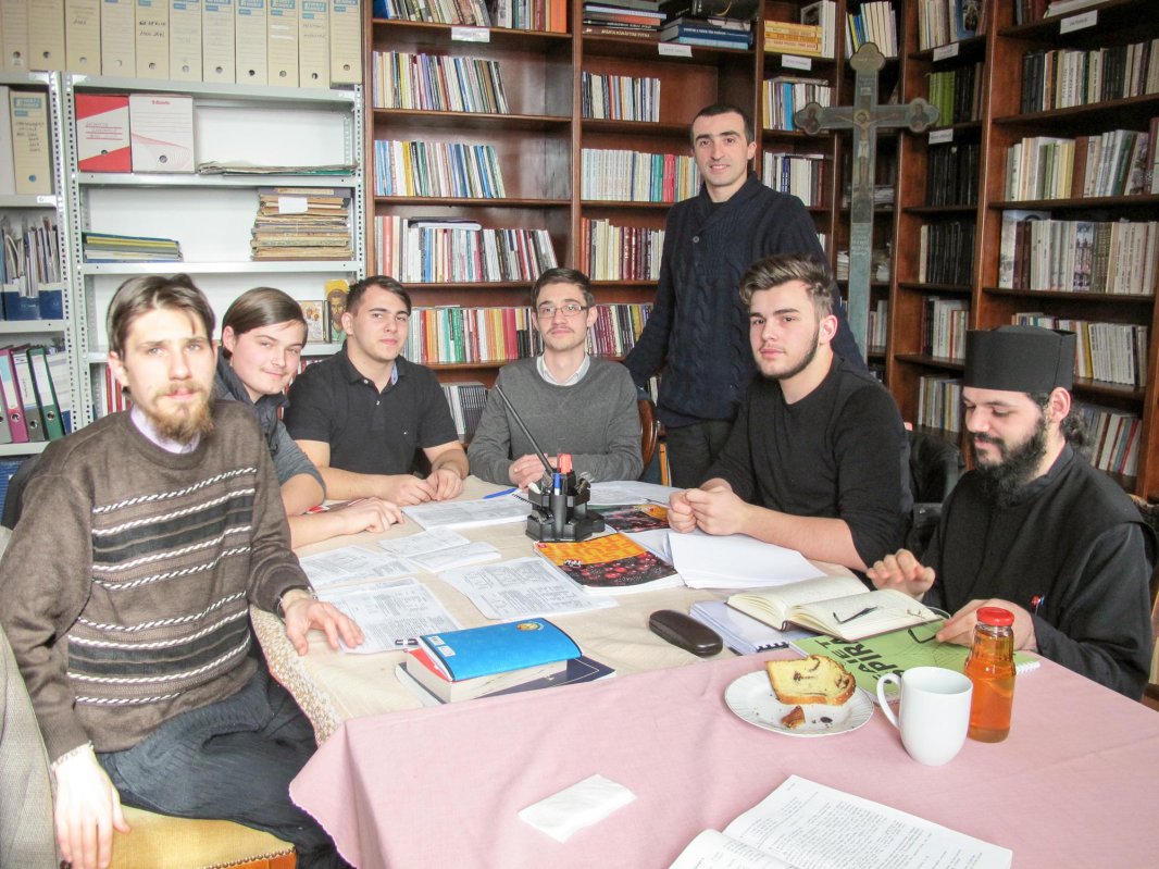 Tabără de studiu la Mănăstirea Arnota 65047