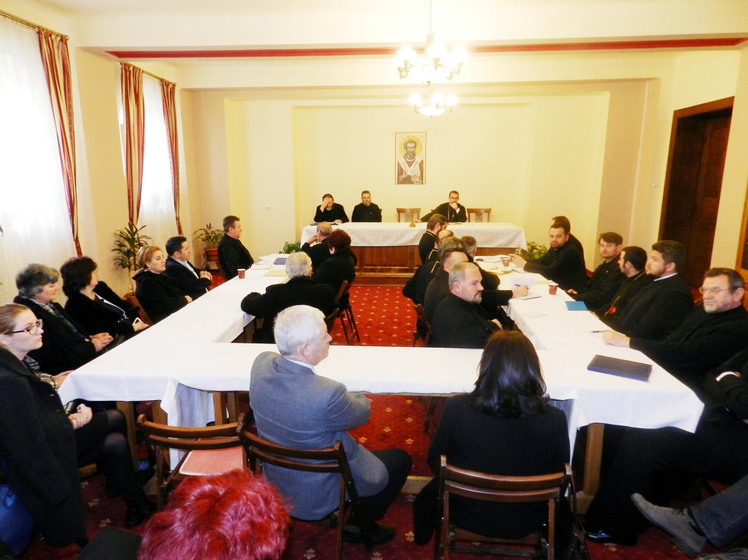 Şedinţe CAR şi cu protopopii, în Arhiepiscopia Alba Iuliei 64976