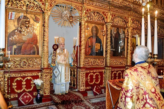 Slujire arhierească în comunitatea românească din Istanbul 65001