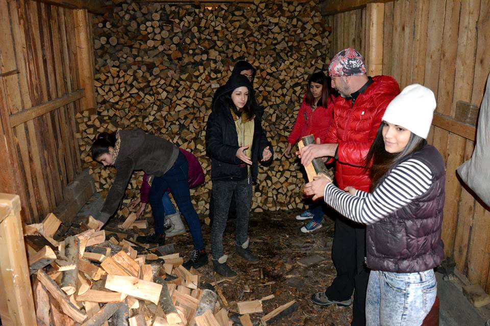 Tabără pentru tineri la Mănăstirea Măgura-Jina 64835