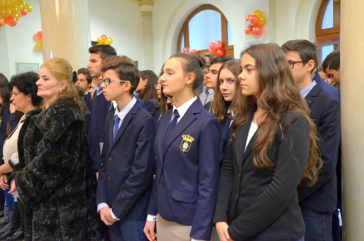 Educația,  o strădanie sfințitoare pentru părinți și copii  64907