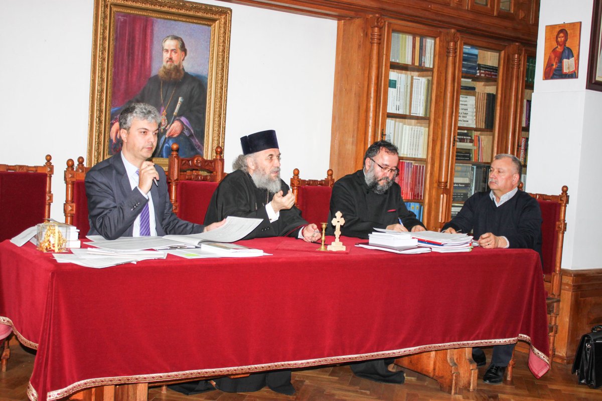 Consiliu şi Adunare eparhială la Dunărea de Jos 64668