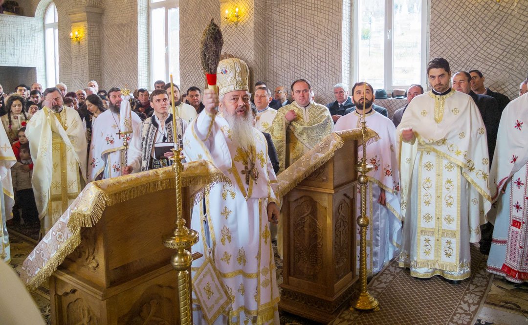 Slujiri arhiereşti în Duminica a 33-a după Rusalii 64644