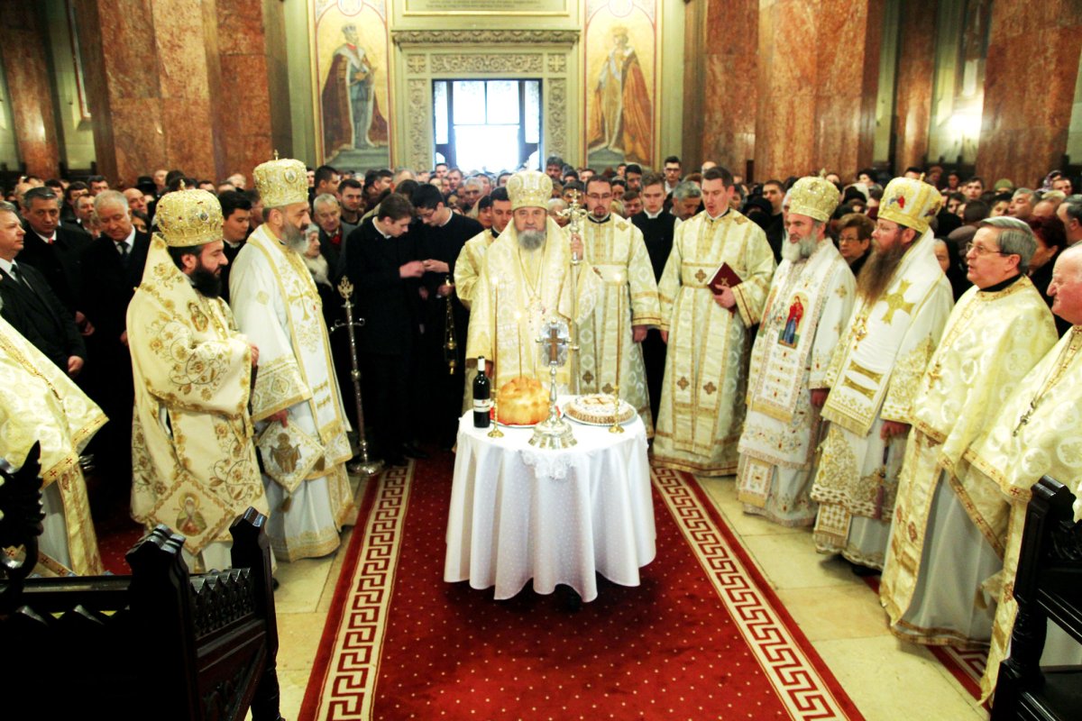 Slujiri arhiereşti în Duminica a 33-a după Rusalii 64647