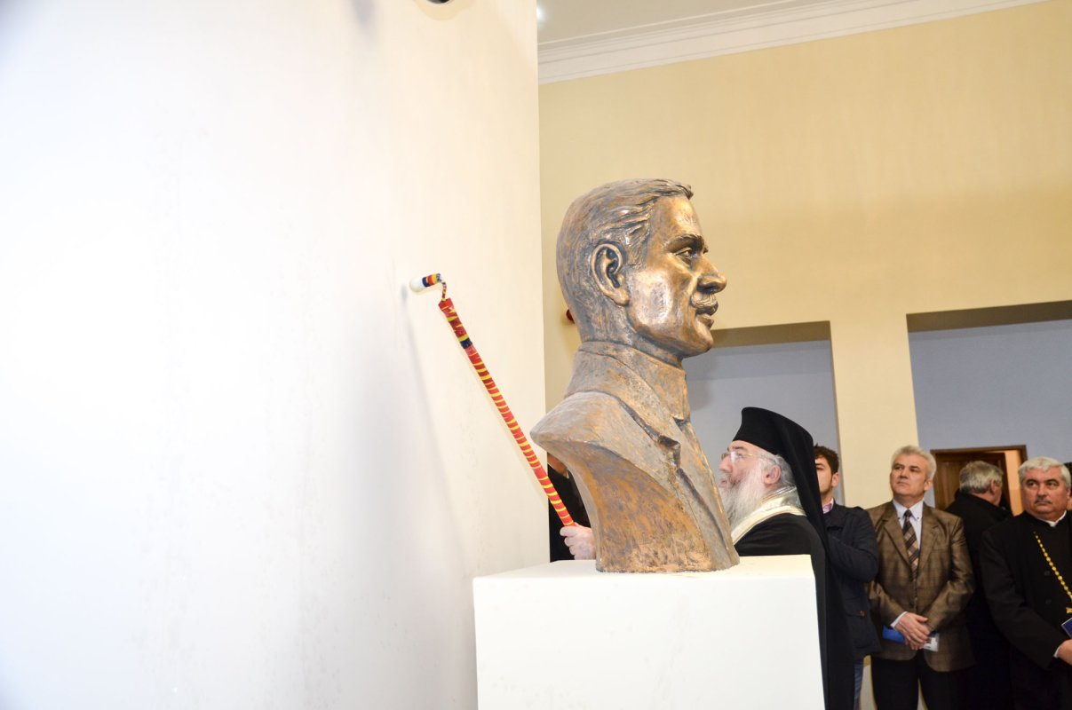 A fost inaugurat Palatul „Theodor Costescu” 64602