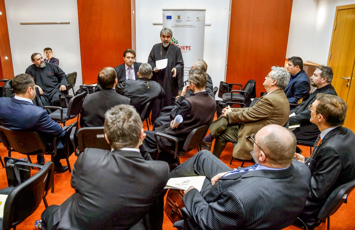 Adunarea Naţională Bisericească întrunită la Bucureşti 64559