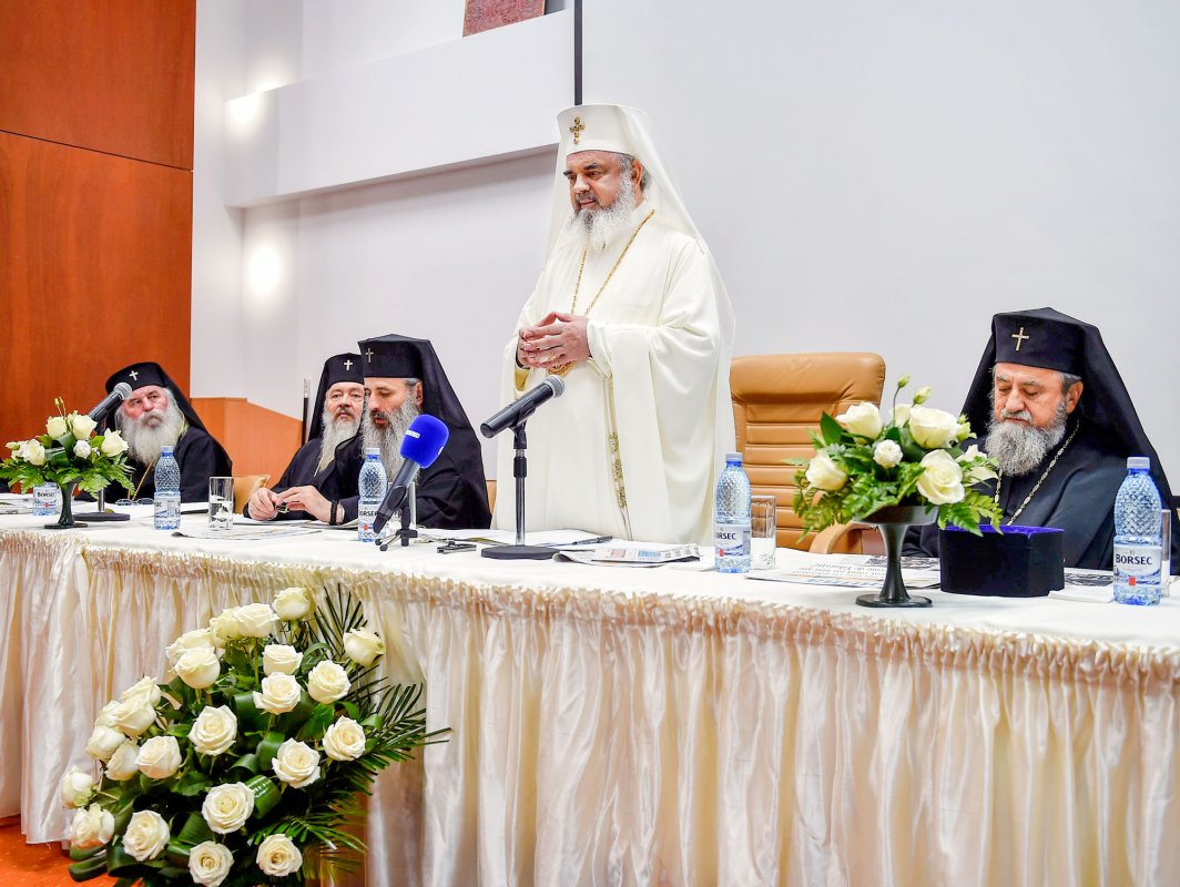 Adunarea Naţională Bisericească întrunită la Bucureşti 64562