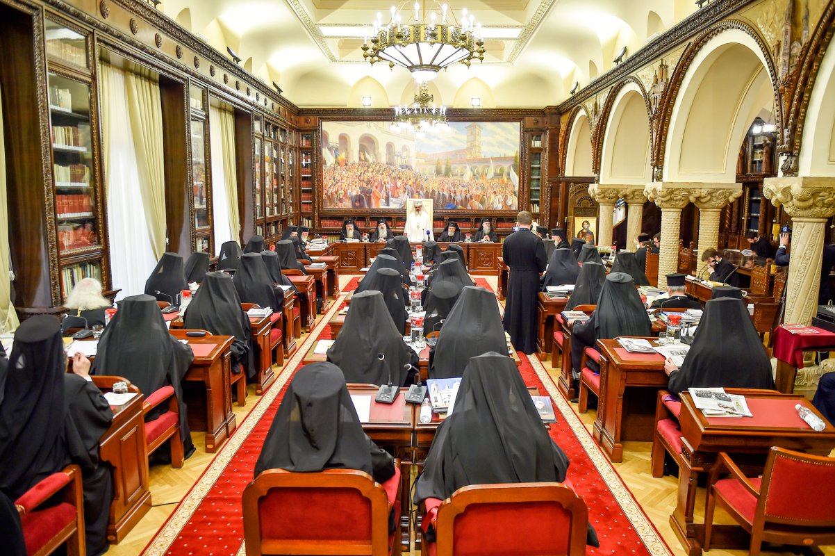 Ședinţă de lucru a Sfântului Sinod 64500