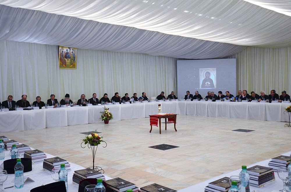 Astăzi are loc Adunarea eparhială a Arhiepiscopiei Iaşilor 64403