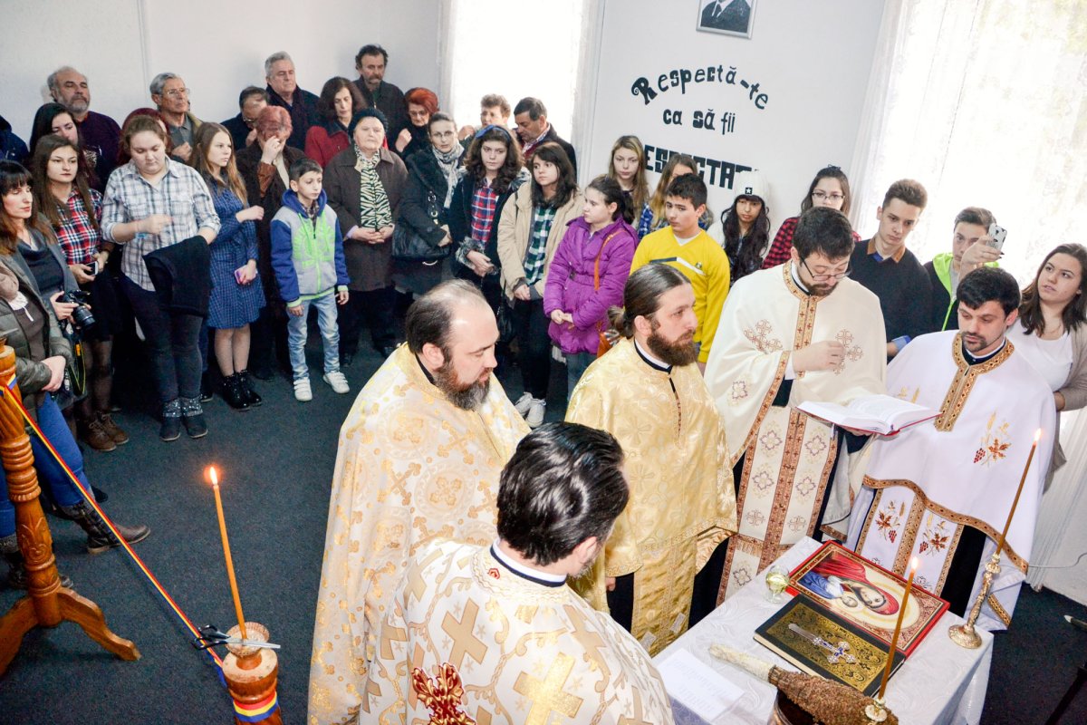 Inaugurarea unui nou centru de tineret la Bocșa 64424