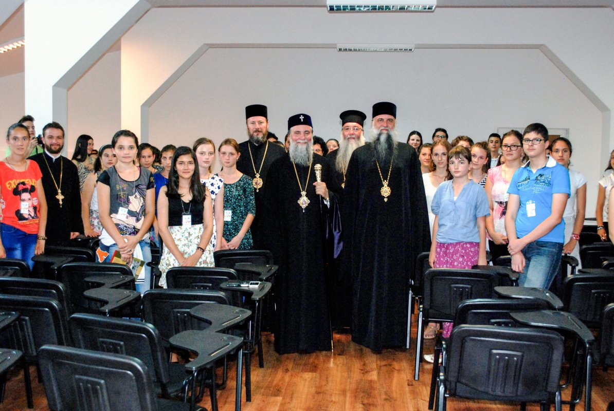 15 ani de misiune şi jertfă pentru Fundaţia „Cuvântul care zideşte” 64371