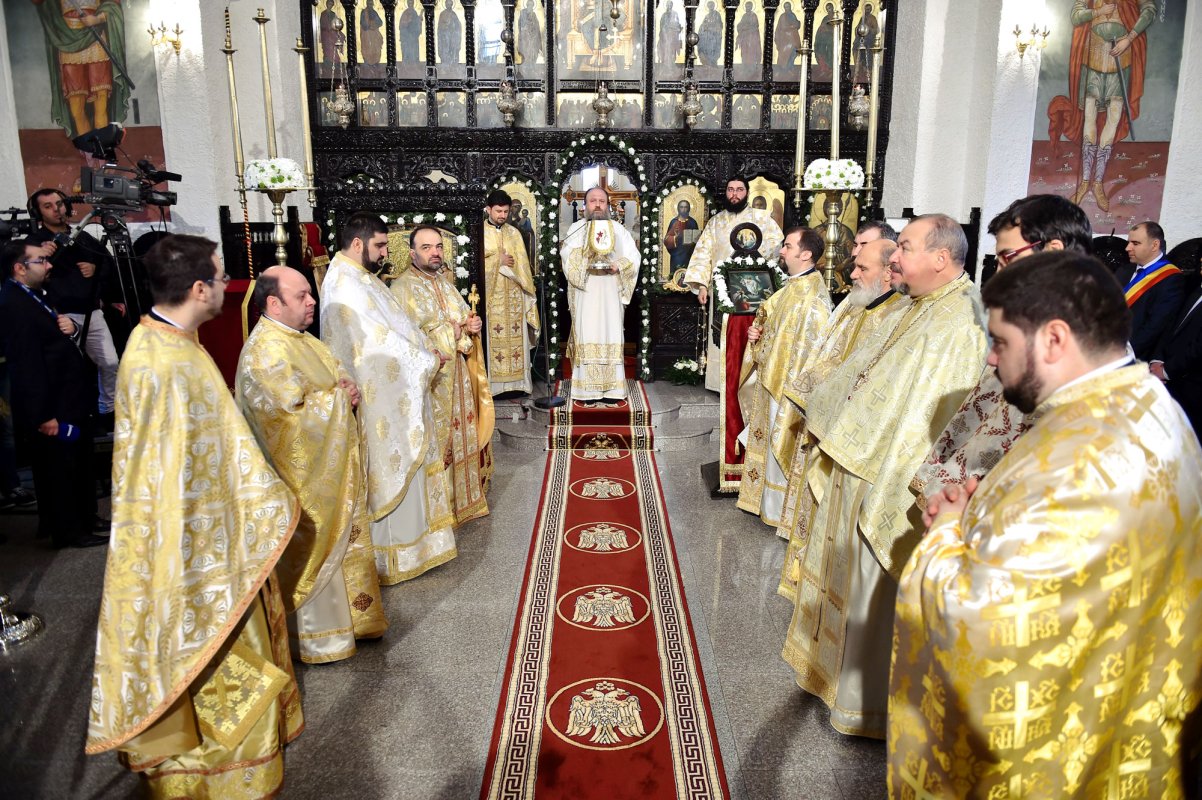 A fost sfinţită pictura bisericii Parohiei Afumaţi II 64382