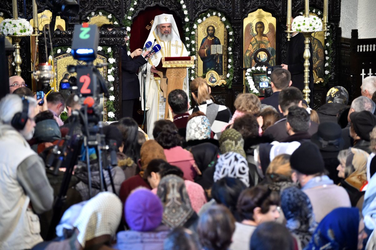 A fost sfinţită pictura bisericii Parohiei Afumaţi II 64383