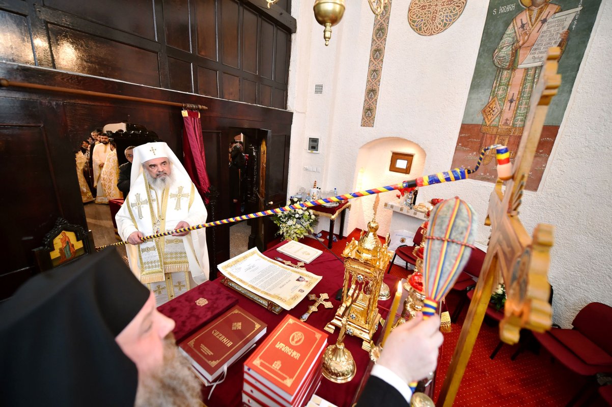 A fost sfinţită pictura bisericii Parohiei Afumaţi II 64384