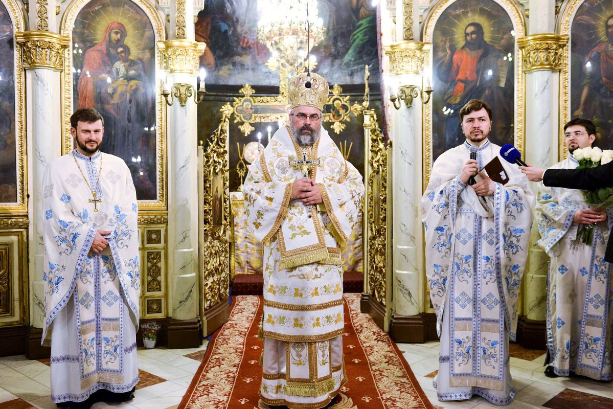 Ierarhi români din America au slujit în Capitală 64335