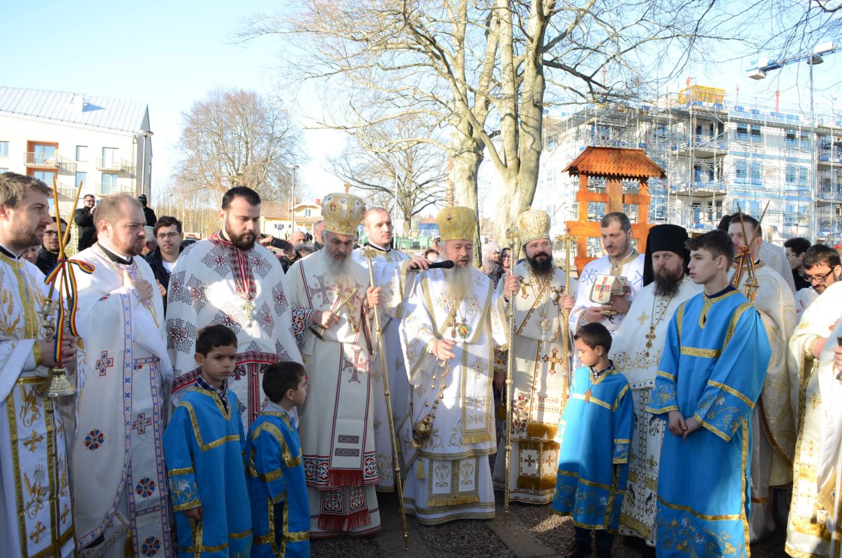Slujiri arhiereşti în Duminica a 34-a după Rusalii 64304