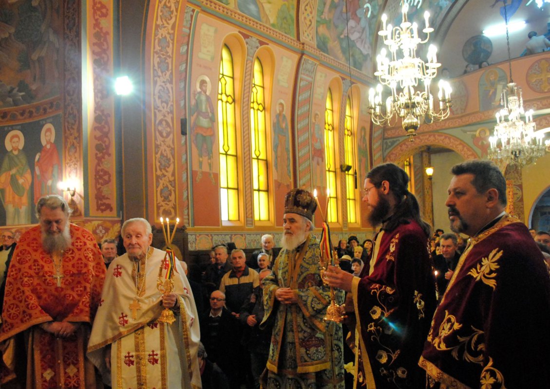 Slujiri chiriarhale la Timișoara, Arad 64313