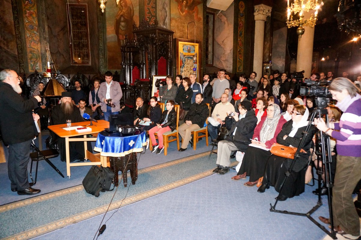 Conferinţă despre educaţie la Mănăstirea Antim 64220