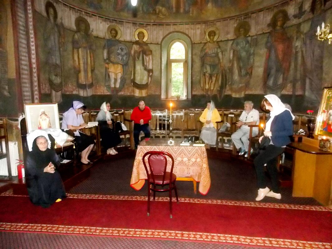 Lecţie catehetică în Parohia Rovine 64113