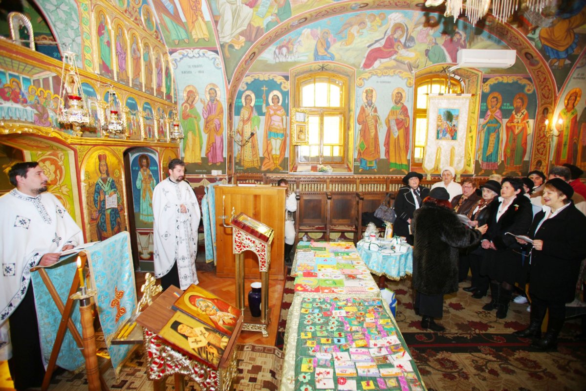 Sărbătoarea femeilor vârstnice din cartierul sibian Turnişor 64096