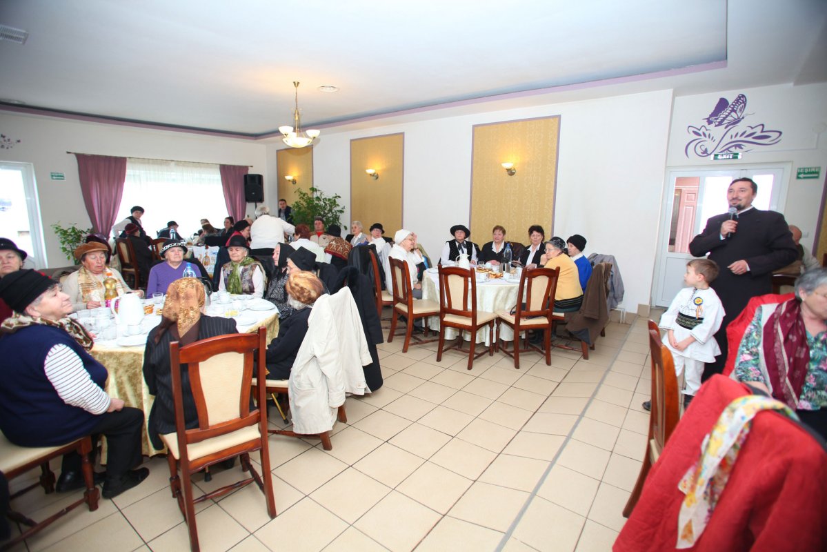 Sărbătoarea femeilor vârstnice din cartierul sibian Turnişor 64098