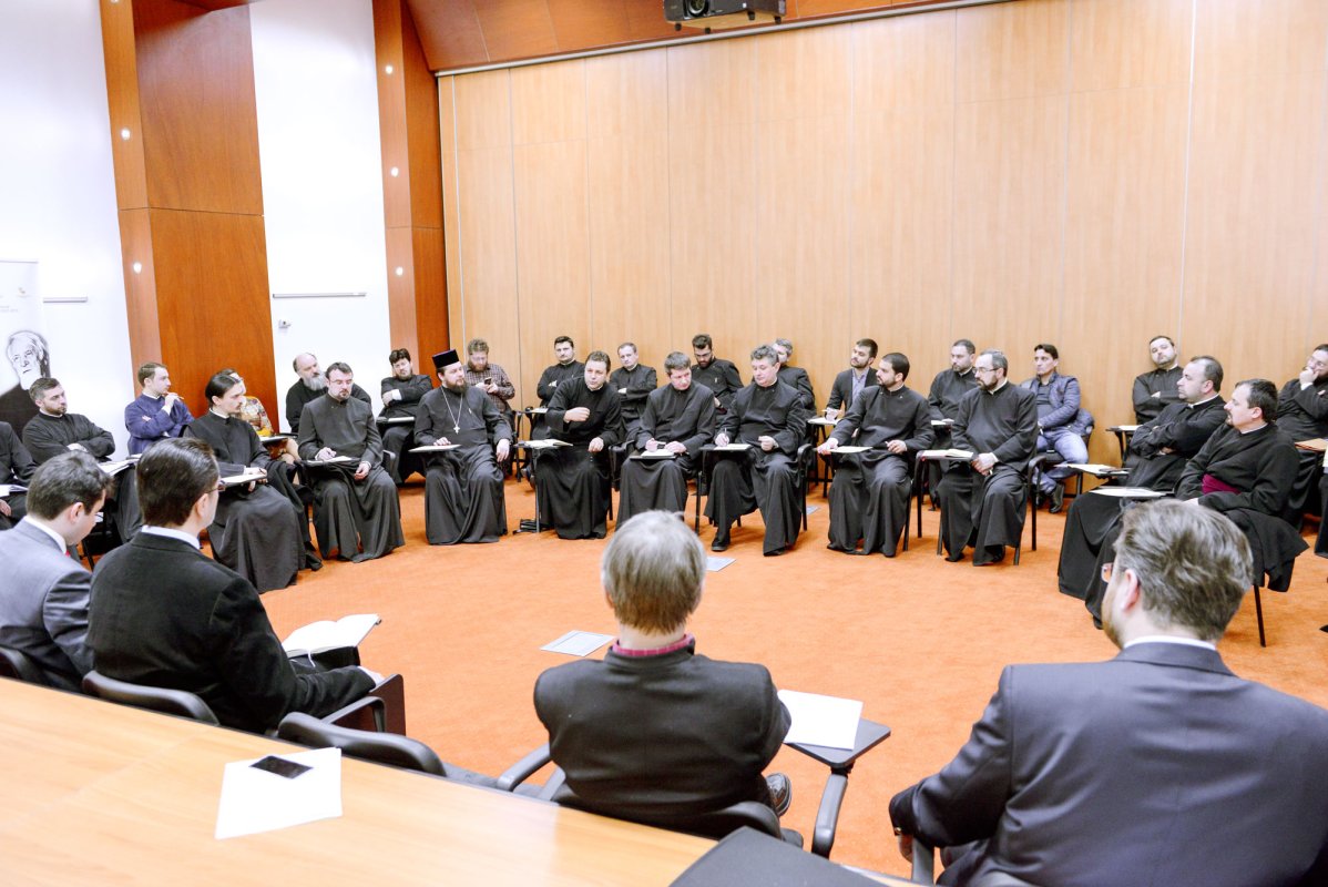 Strategie de comunicare unitară 64125