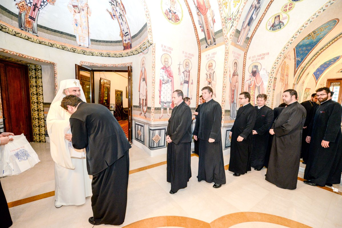 Comunicarea, adecvată publicului şi fidelă Bisericii 64036