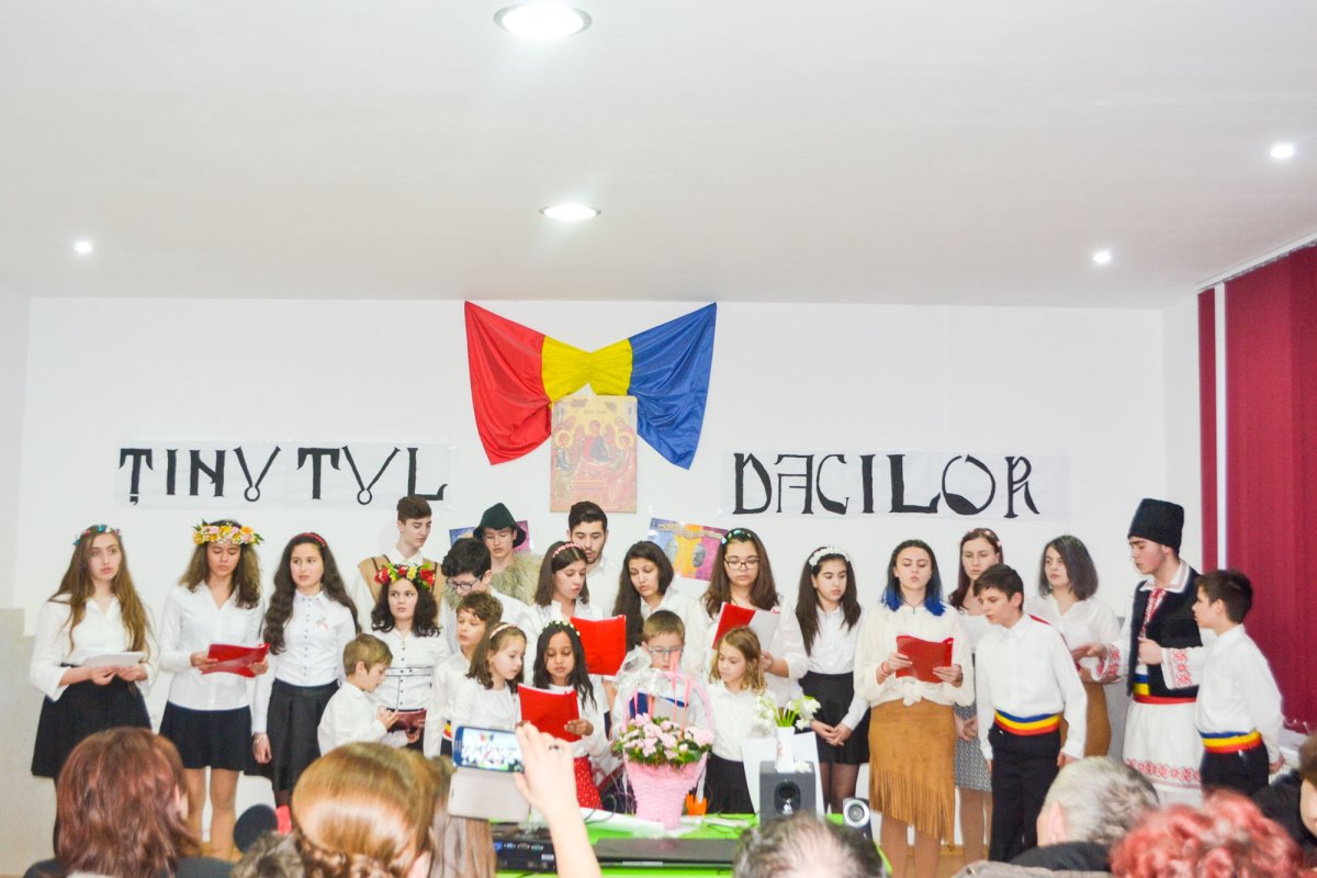 Doi ani de activitate la Centrul de tineret Moniom 64031