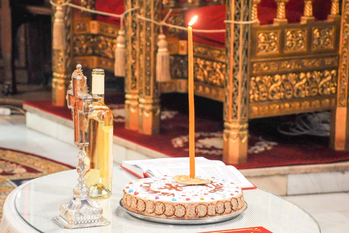 Moșii de iarnă, pomenirea  celor dragi spre bucuria Învierii 64043