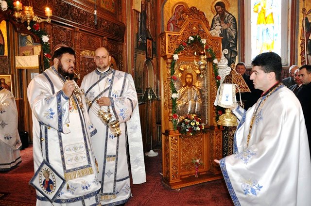 Slujiri arhiereşti în Duminica Înfricoşătoarei Judecăţi 63902