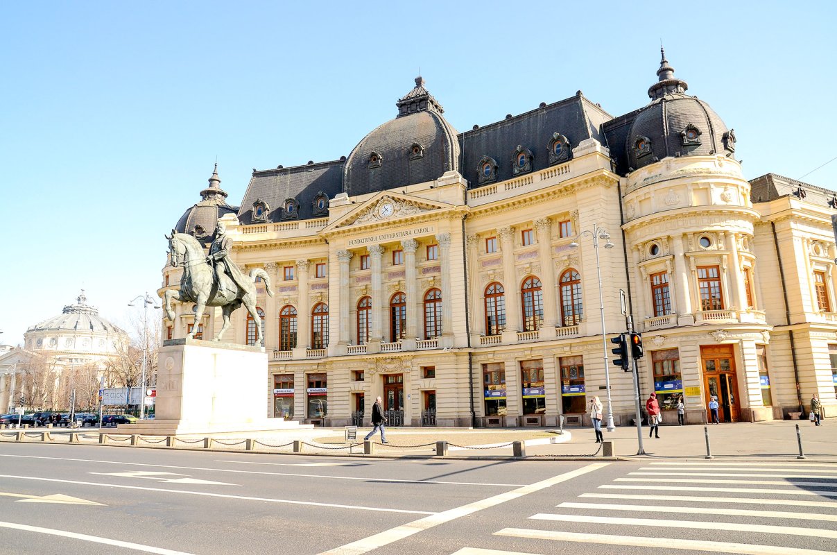 Casă primitoare pentru lectură și informare 63872