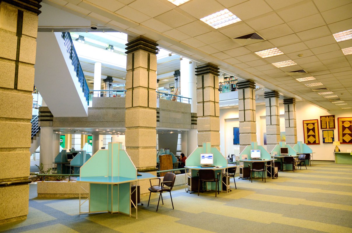 Casă primitoare pentru lectură și informare 63876