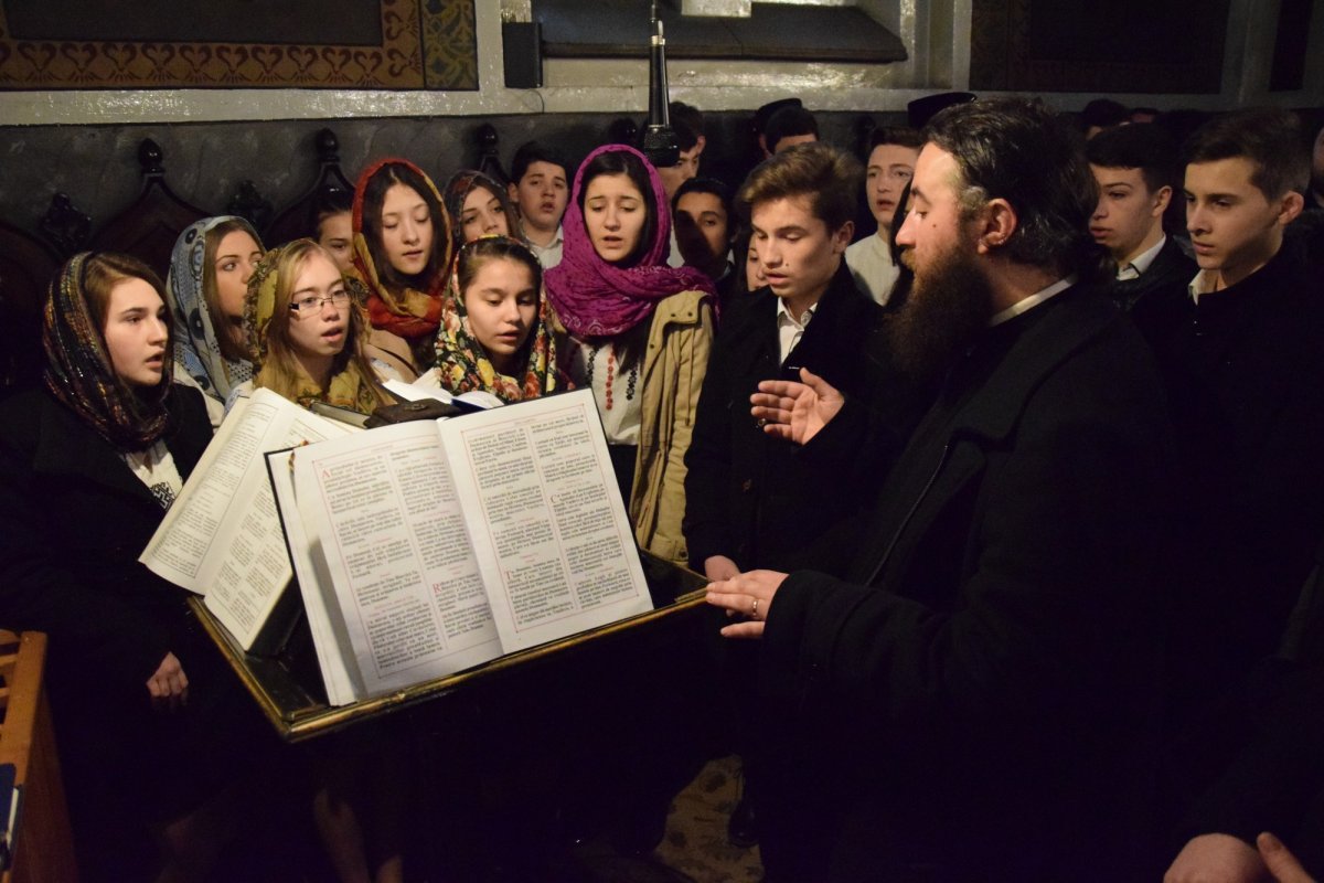 Conferinţă semestrială preoţească cu tema „Preotul şi tânărul împreună pe drumul către Dumnezeu“ 63835