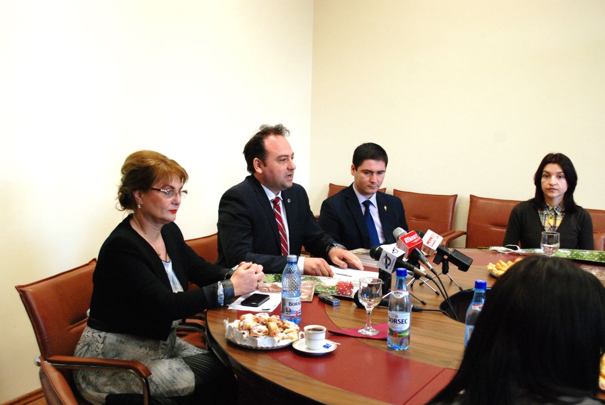 Dezbatere despre familie la Craiova 63768