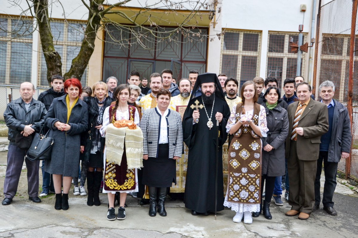 Sfințirea unei noi capele școlare la Reșița 63771