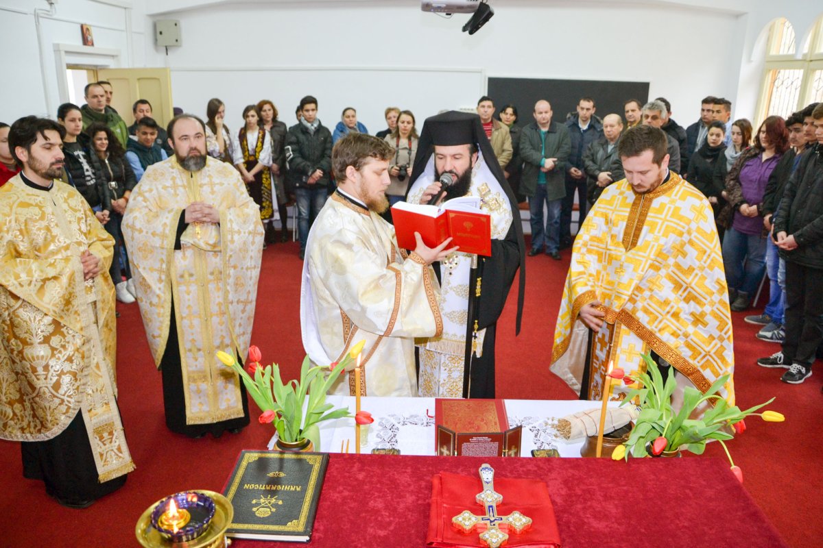 Sfințirea unei noi capele școlare la Reșița 63773