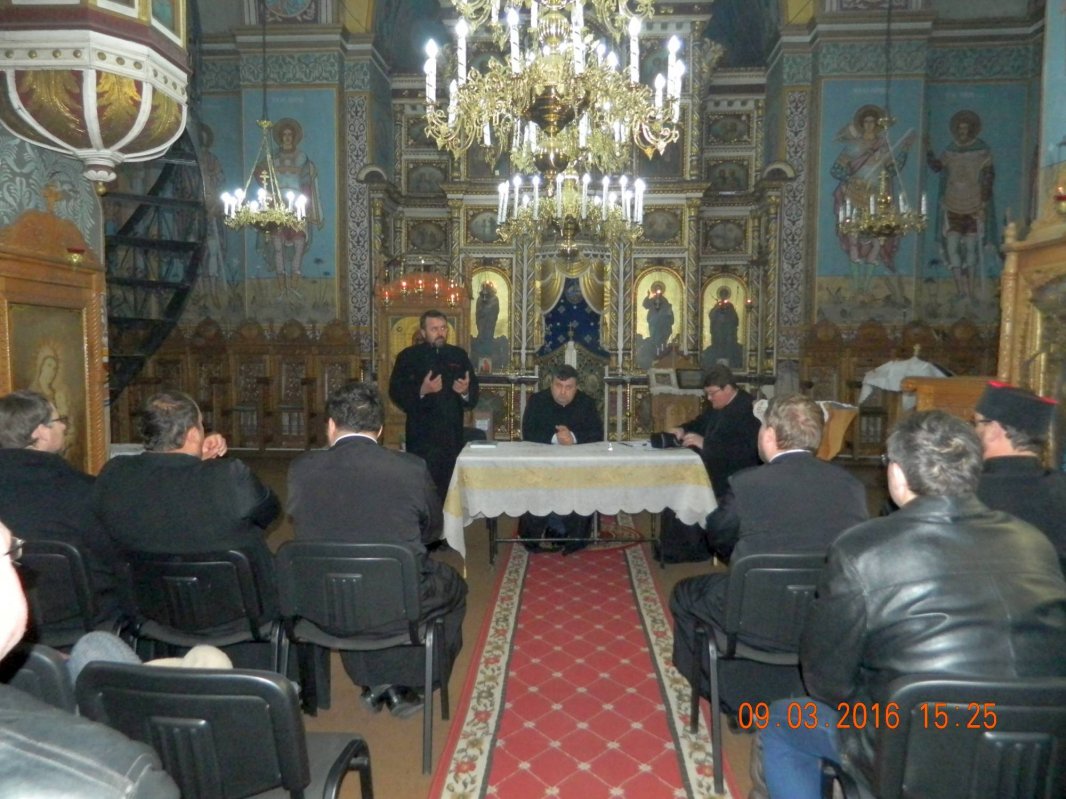 Întâlnirea profesorilor de religie din Protopopiatul Sascut 63686