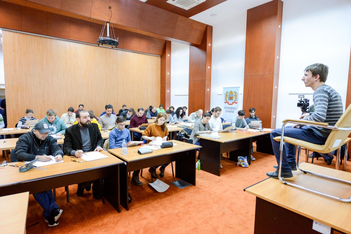 Noi stagiari pentru şantierele de pictură 63732