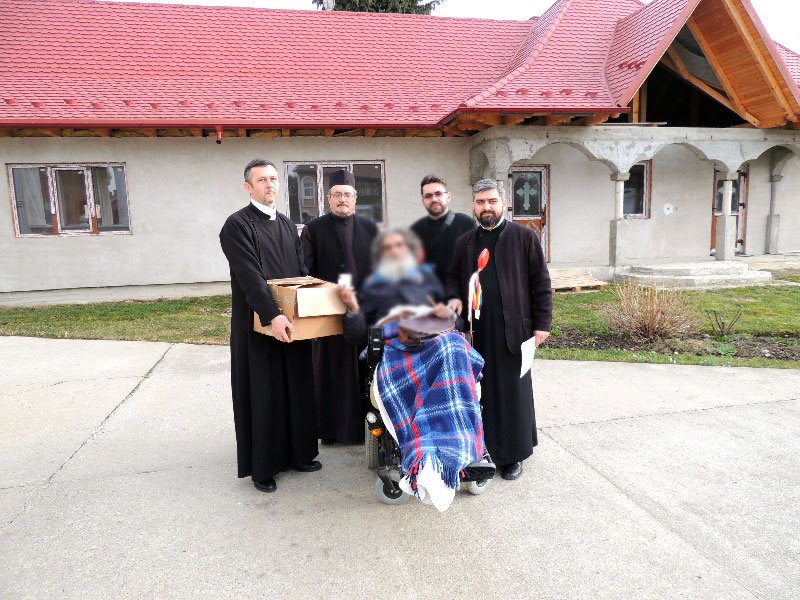 Ajutor oferit unei persoane cu dizabilităţi din Victoria 63633