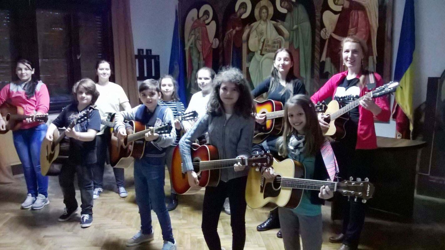 Cursuri de chitară în Protopopiatul Bran-Zărneşti 63642