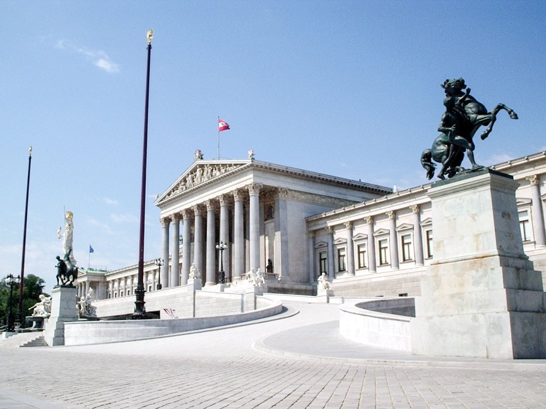 Noi prevederi asupra finanțării cultului islamic în Austria și Belgia 63661