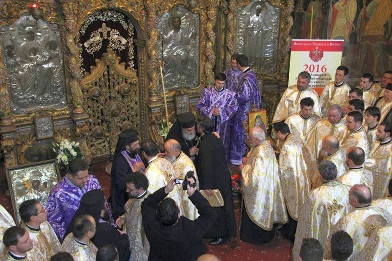 Duminica iertării, la catedrala din Roman 63522