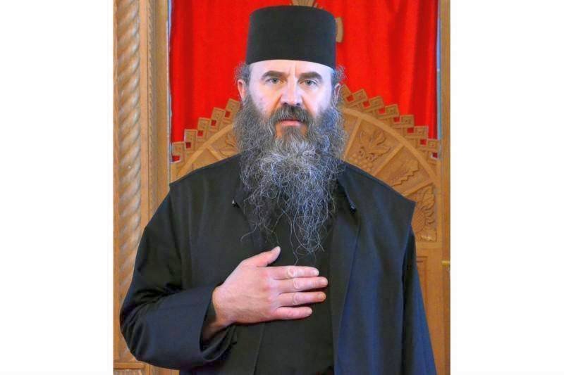 Stareţul Mănăstirii Petru Vodă, hirotesit întru arhimandrit 63463