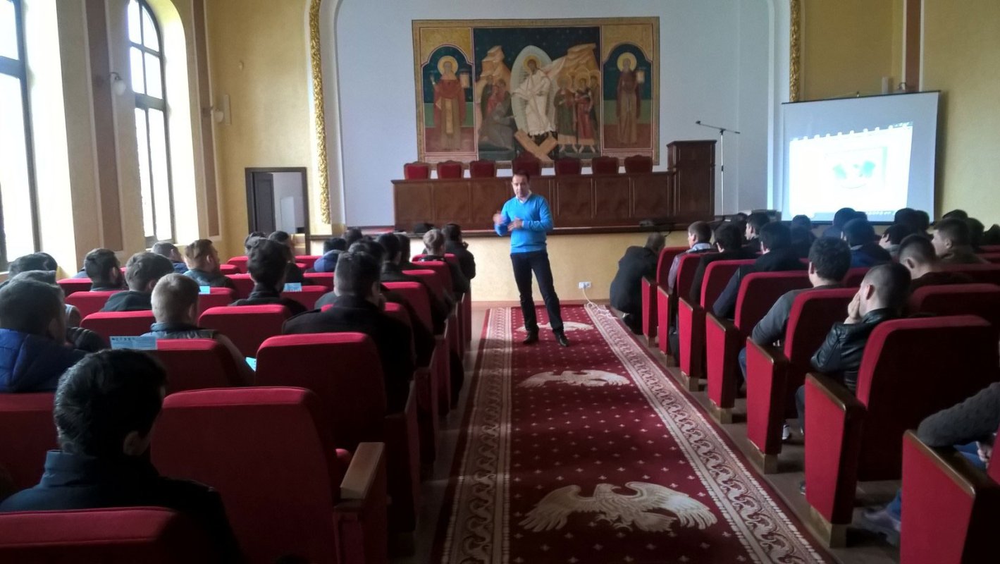 Informare antidrog pentru studenţii teologi 63409