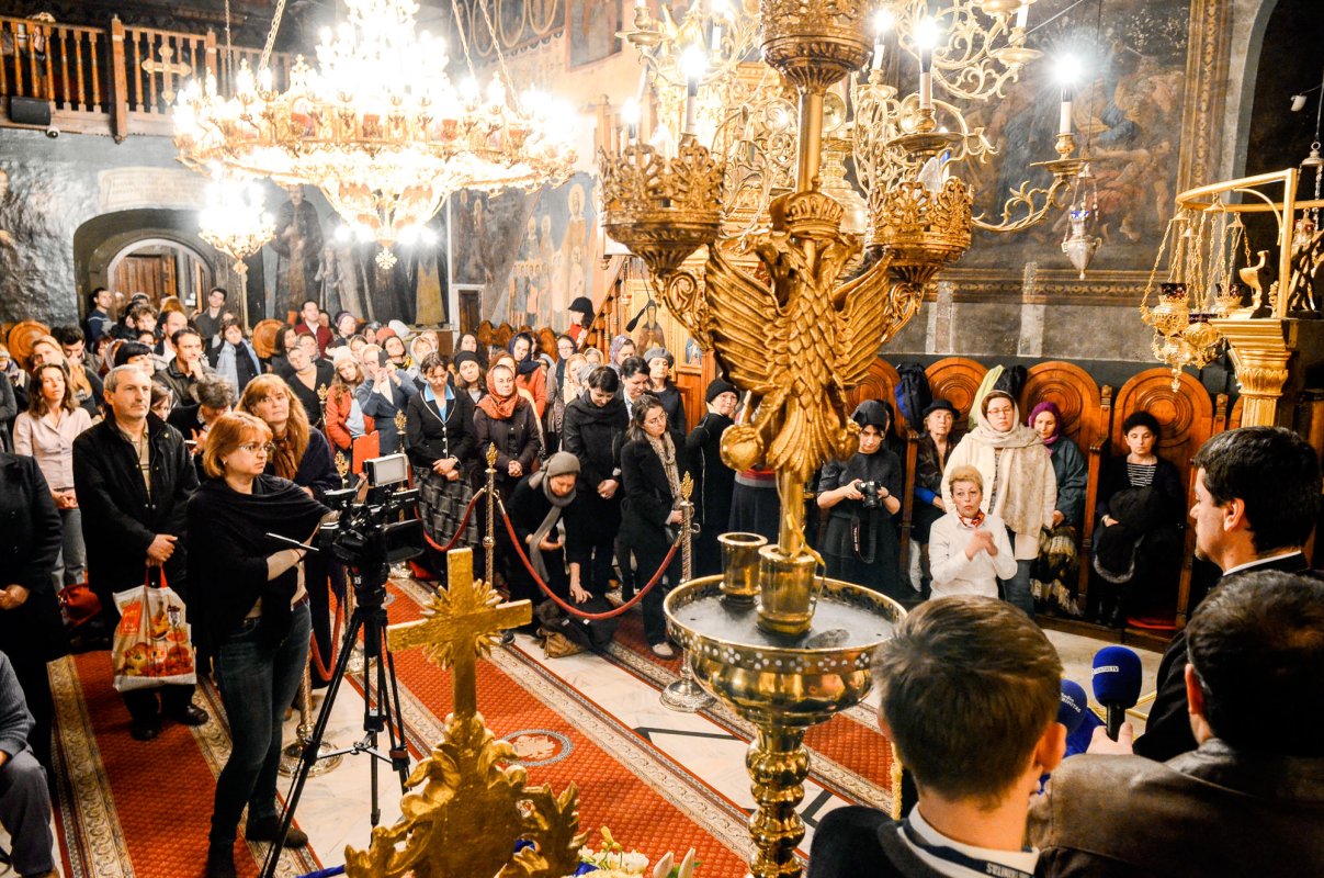 Despre adunarea interioară la rugăciune 63331