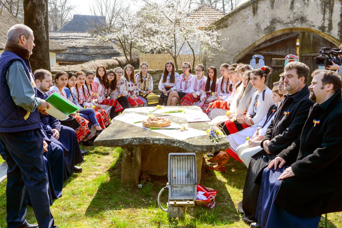 O oră de religie altfel la Muzeul Satului 63337