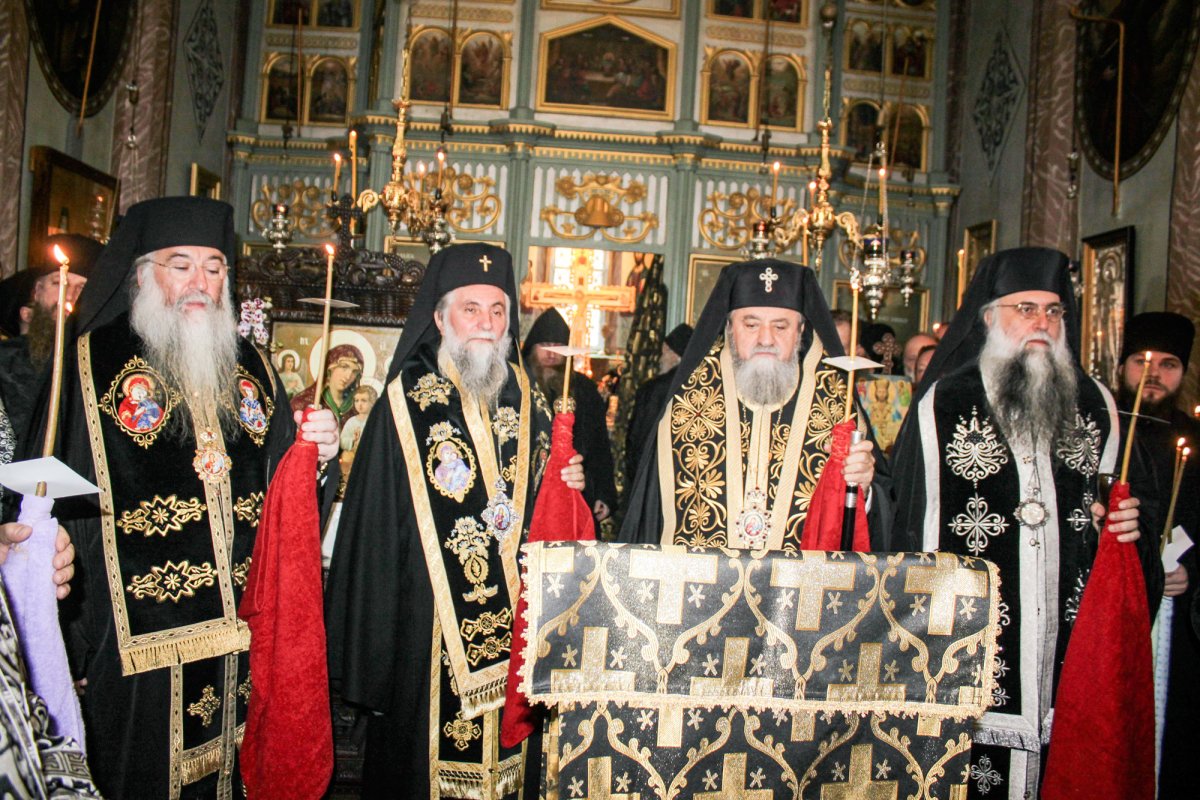 Părintele Neonil Ștefan, starețul Mănăstirii Frăsinei, a fost înmormântat 63321