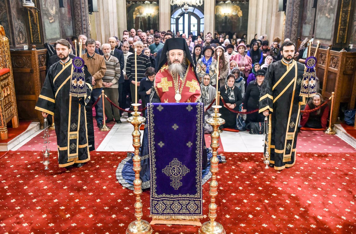 „Postul Mare, un exerciţiu spiritual care transfigurează lumea” 63317