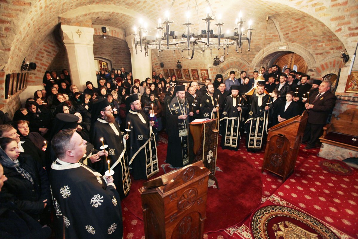 Slujbe din Postul Mare, la Mănăstirea Rohia 63239