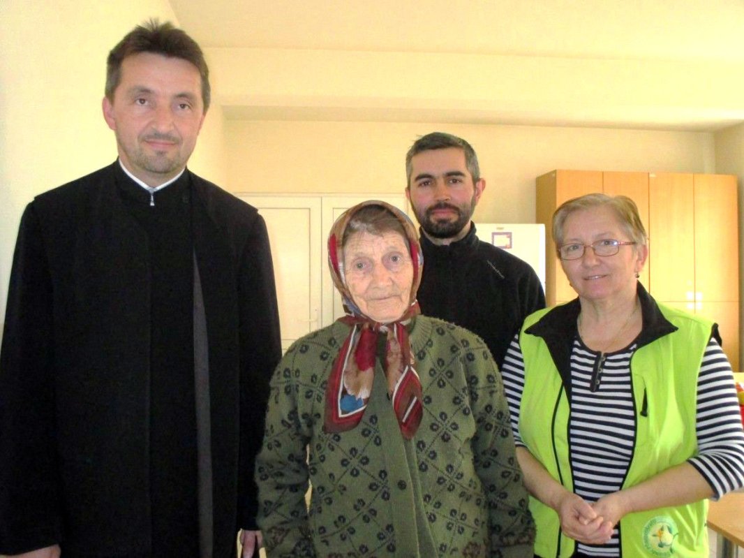 Ajutor pentru sărmani oferit de parohii clujene 63184